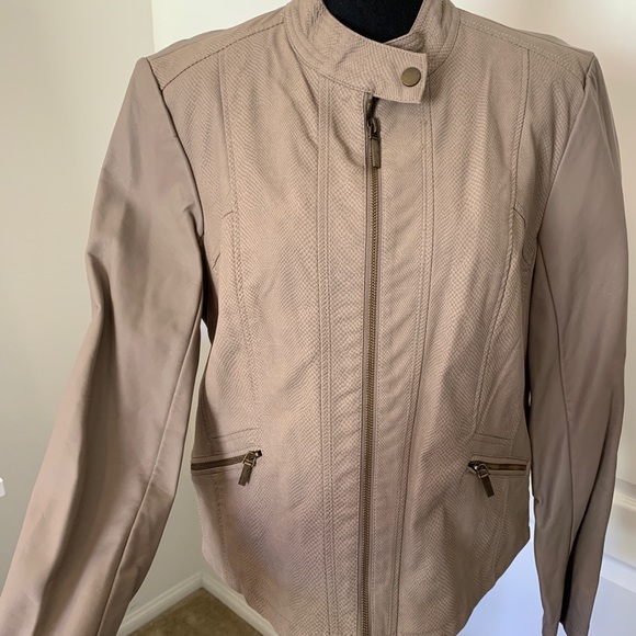 Super Cute Faux Leather Jacket - Picture 1 of 8